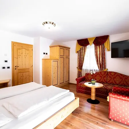 Garni And Wildbach Hotel Sëlva di Val Gardena